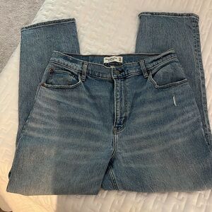 Abercrombie & Fitch Curve Love 90’s Straight Ultra High Rise Jeans